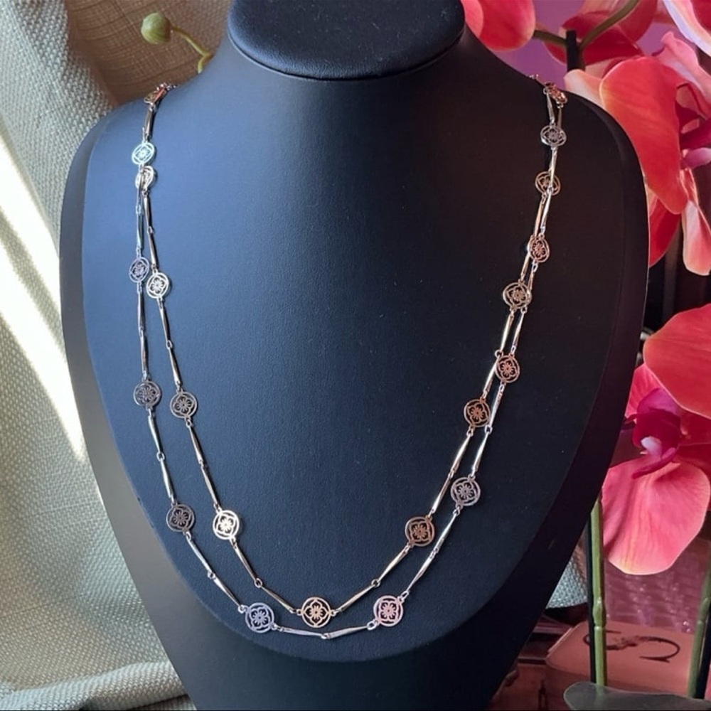 Vintage Lot 2 1979 AVON "Flower Lace" Classic Necklaces Gold & SilverTone 27” L - Picture 2 of 8